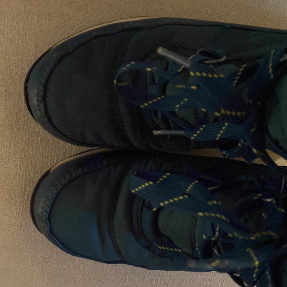 Sorel Women’s Whitney Short Lace Up Waterproof Insulated Winter Boots Teal 6 - Picture 6 of 12